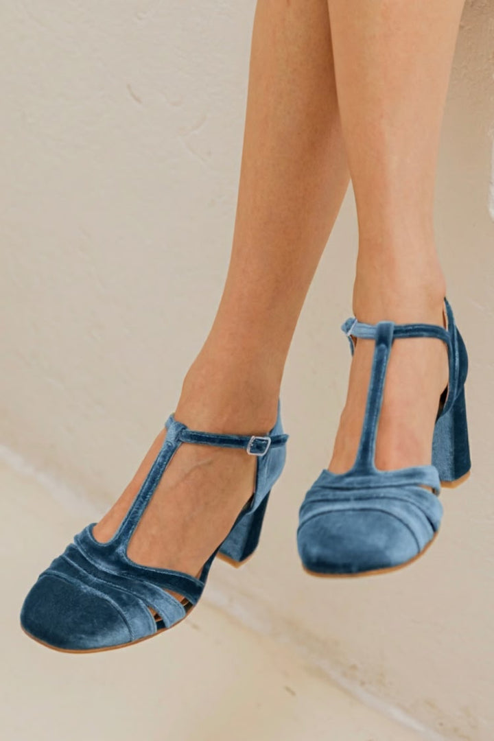 SCARPA CON CINTURINO ATE TACCO STABILE