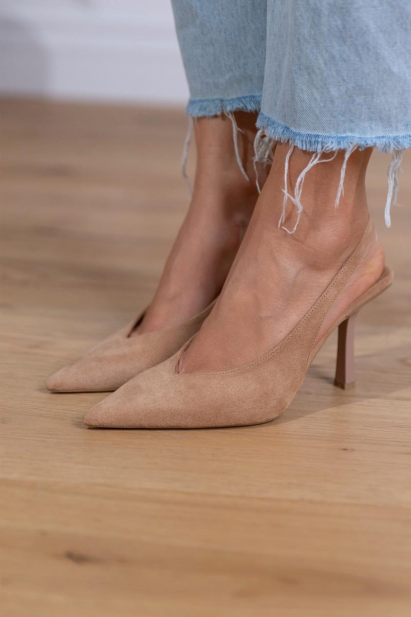 DÉCOLLETÉ SLINGBACK
